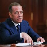 Или великая держава, или никакая: интервью Дмитрия Медведева в газете «Ведомости»