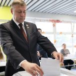 Сопричастность судьбе страны: губернаторы-секретари реготделений «Единой России» сделали свой выбор в первый день голосования