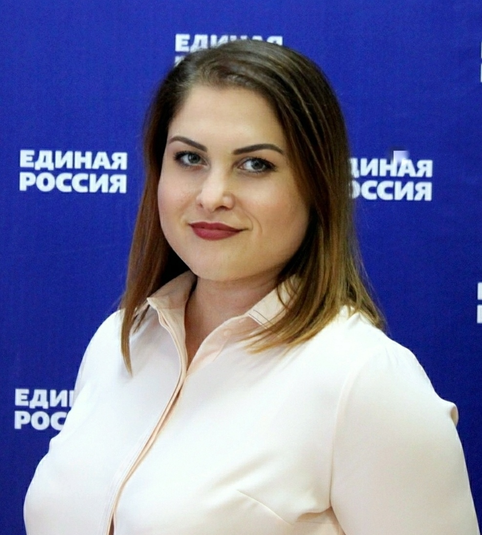 Медведева Лариса Леонтьевна