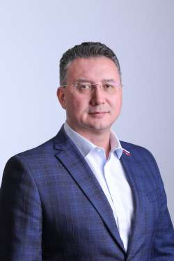 Им Юрий Владимирович