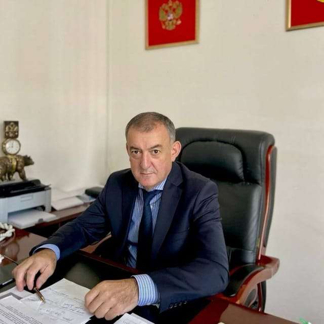Хамикоев Роберт Мурзаевич