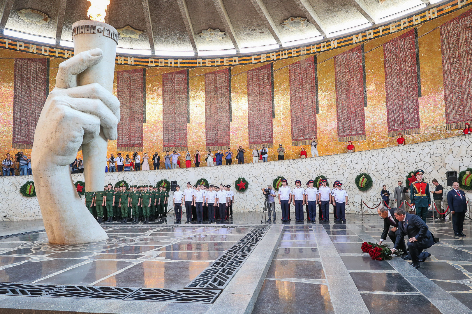 Передачи волгоград. Лавров на Мамаевом Кургане.