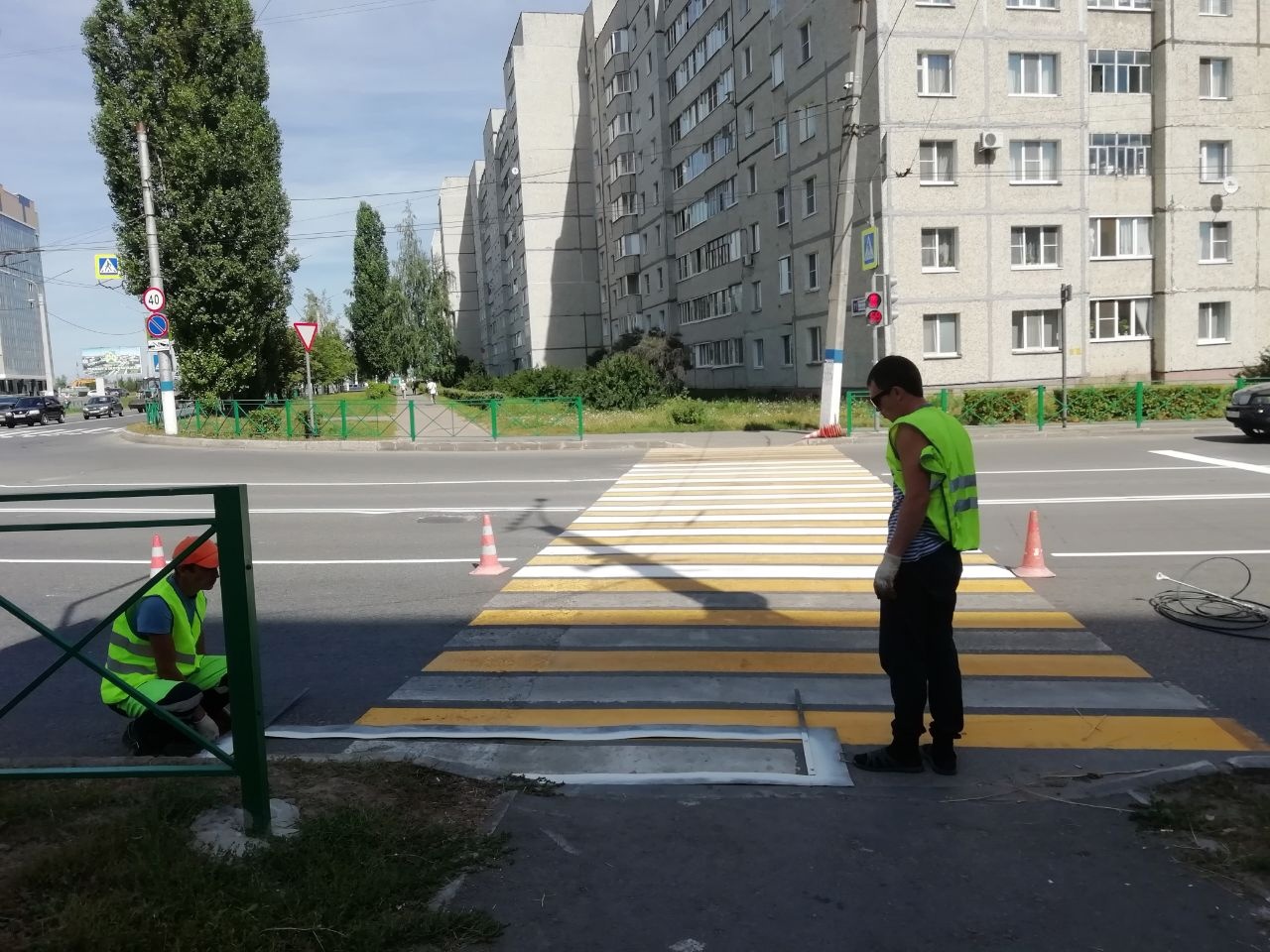 Мониторинг обеспечения безопасности передвижения детей на пешеходных  переходах в действии