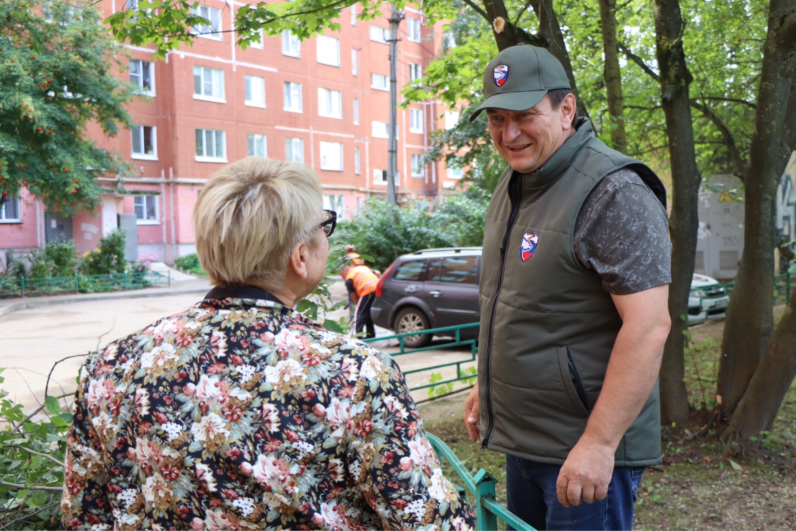 Городская среда в действии». Двор на Попова, 112 привели в порядок после  обращения жильцов