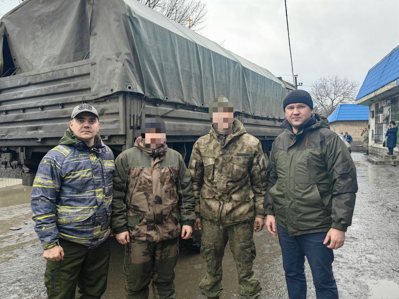 Гуманитарная помощь, маскировочные сети и награды – мероприятия по  поддержке и чествованию бойцов продолжаются