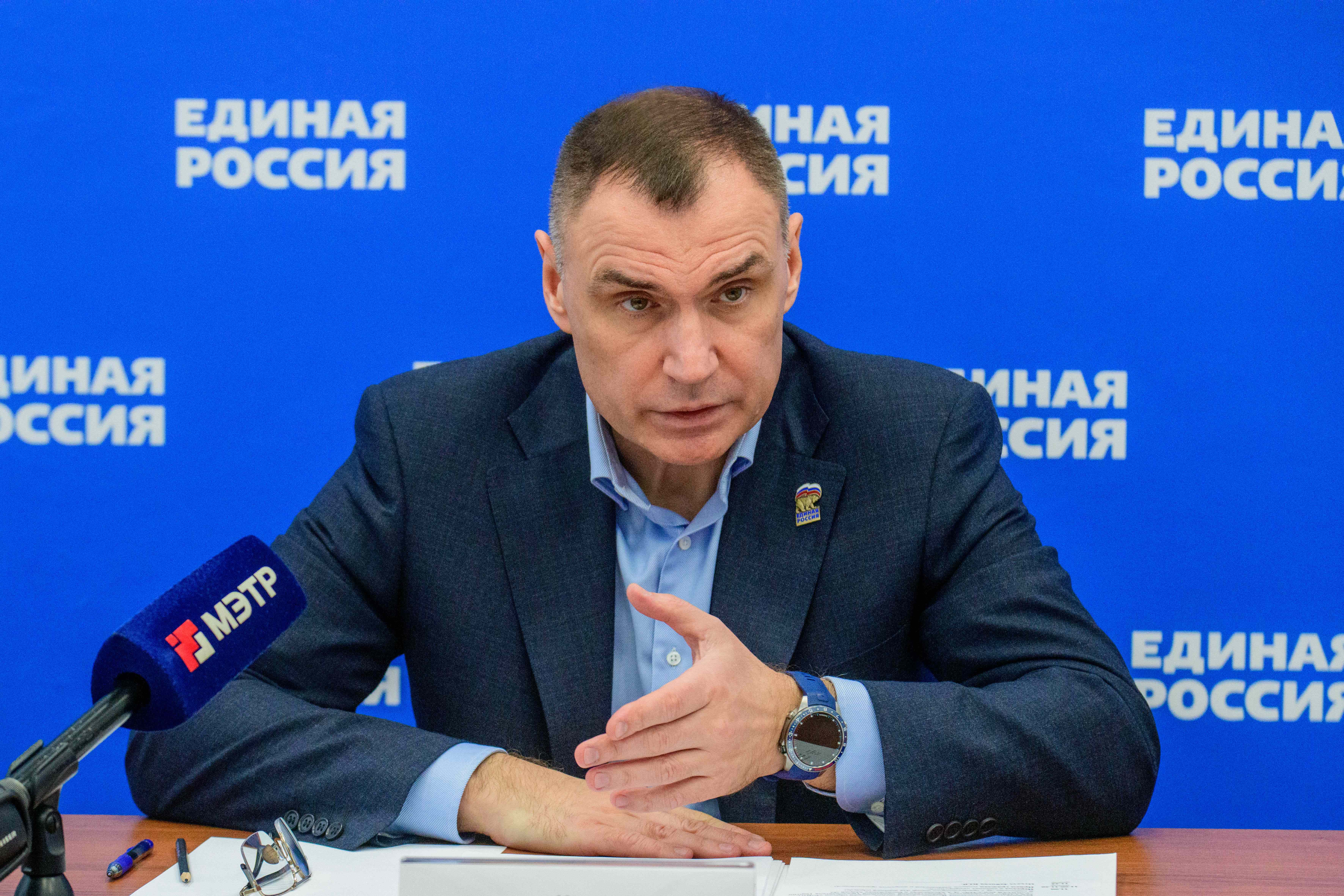 Глава Республики Марий Эл, секретарь регионального отделения «Единой России» Юрий Зайцев провёл приём граждан