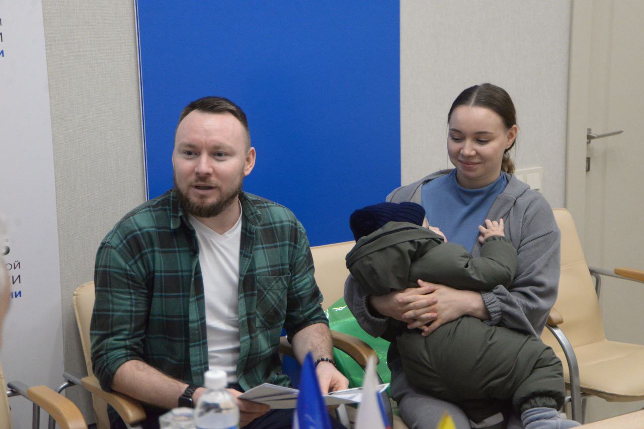 Леонид Черкесов провёл приём граждан в день рождения «Единой России»