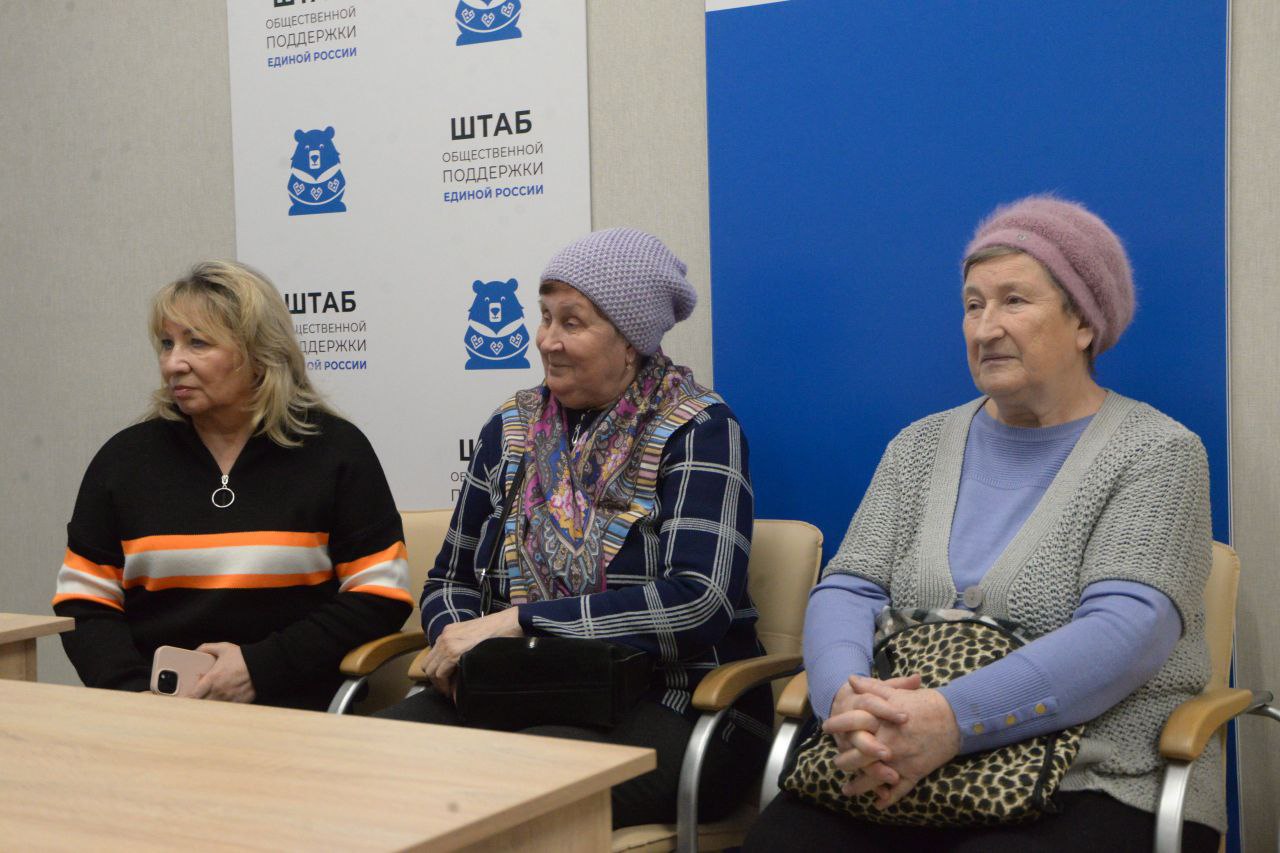 Леонид Черкесов провёл приём граждан в день рождения «Единой России»