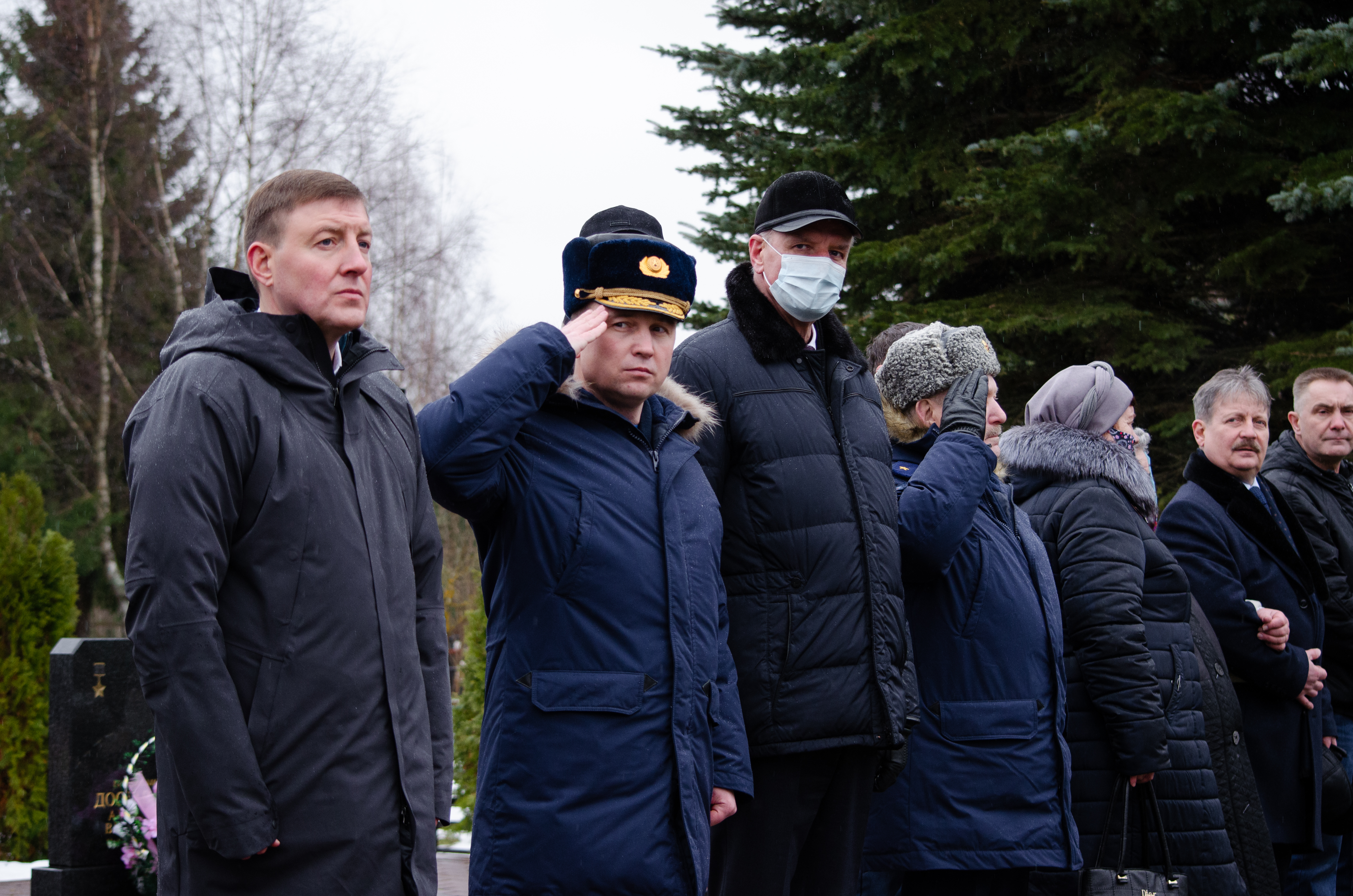 Андрей Турчак почтил память десантников 6-ой роты в Пскове