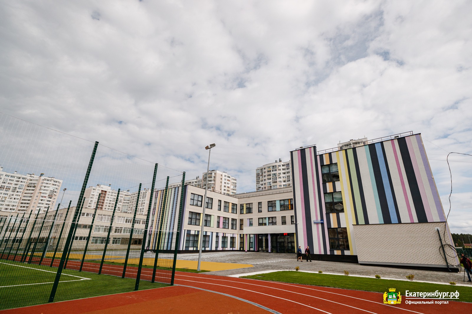 Авто из японии под заказ. Московское шоссе 181. Машины из японии фото. Ш 181. Машины из японии.