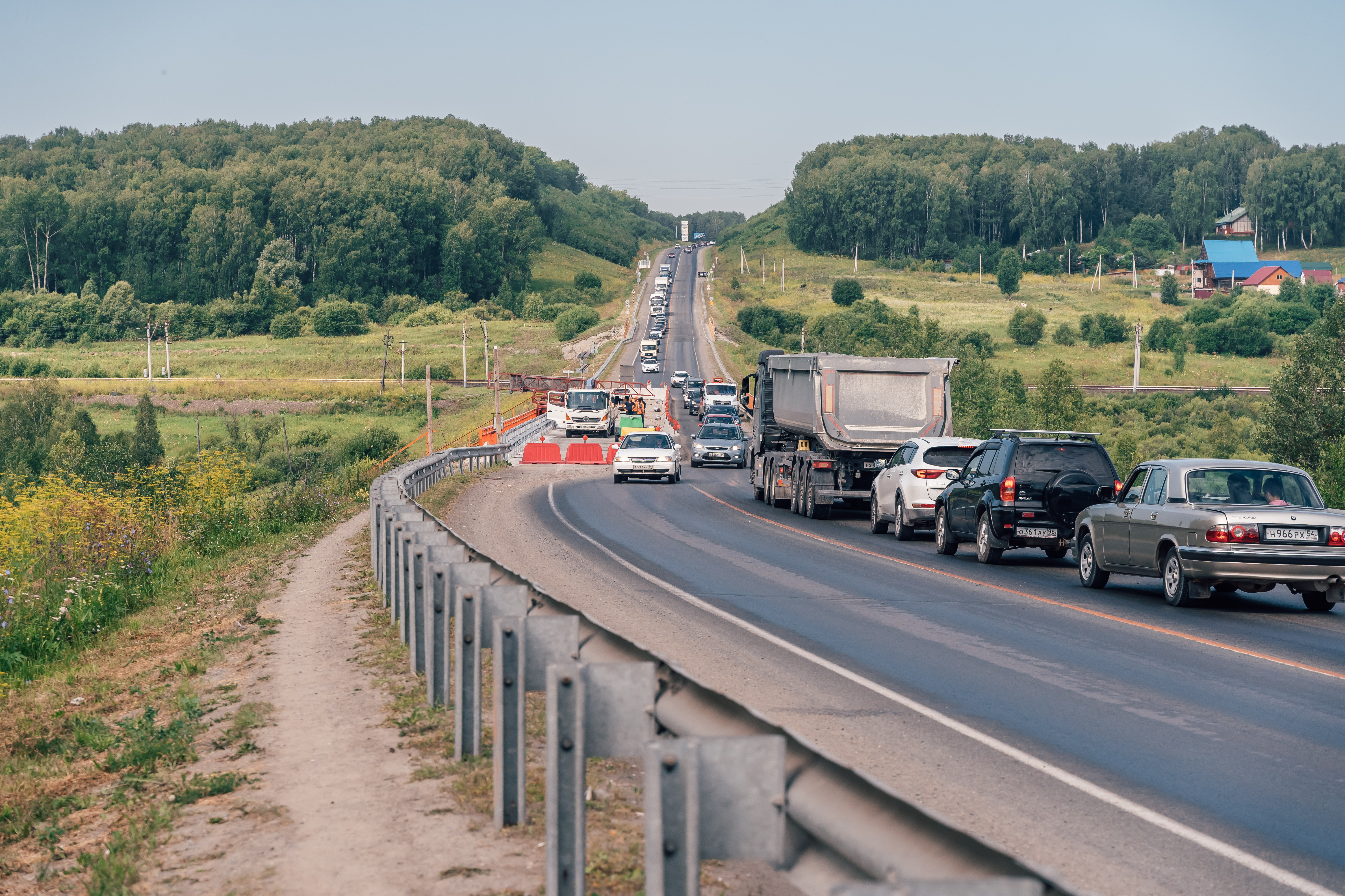 Открытие дорог новосибирск. Дорога Новосибирск. Трасса Новосибирск 3 полосы. Трасса Новосибирск Чулым.