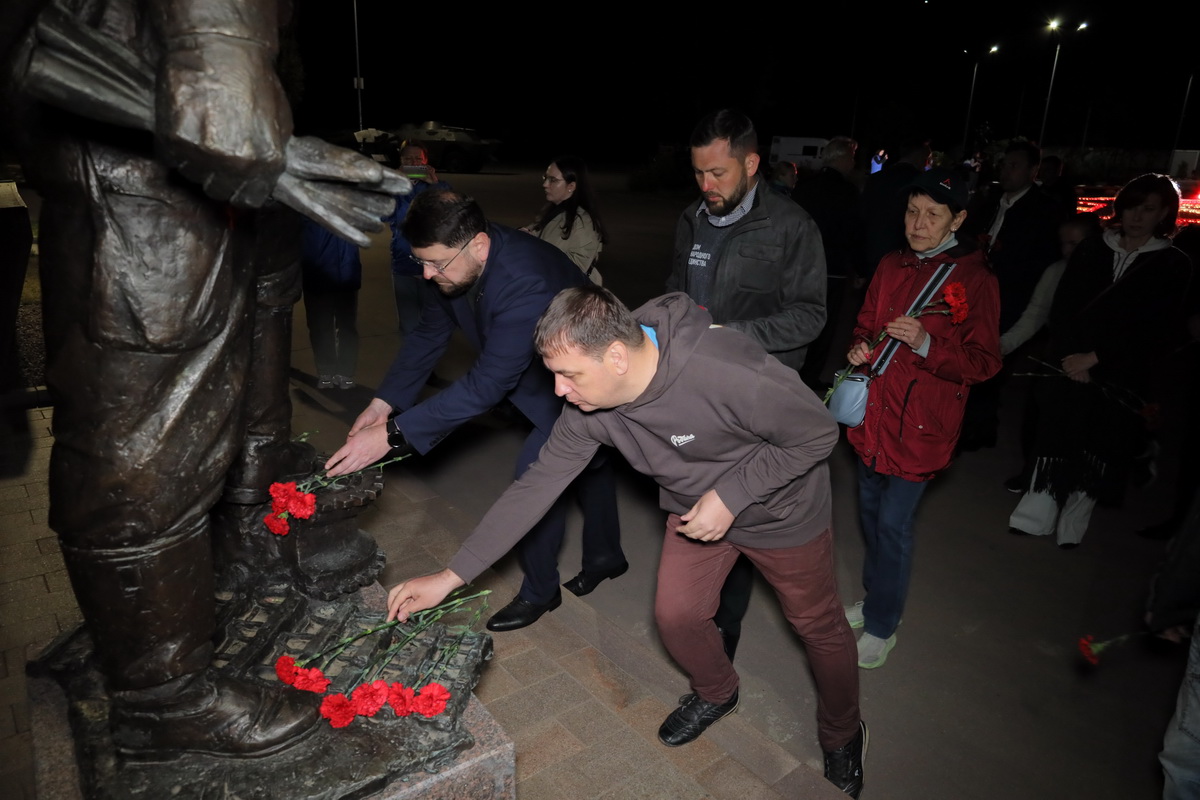 Выставка картин ко дню победы