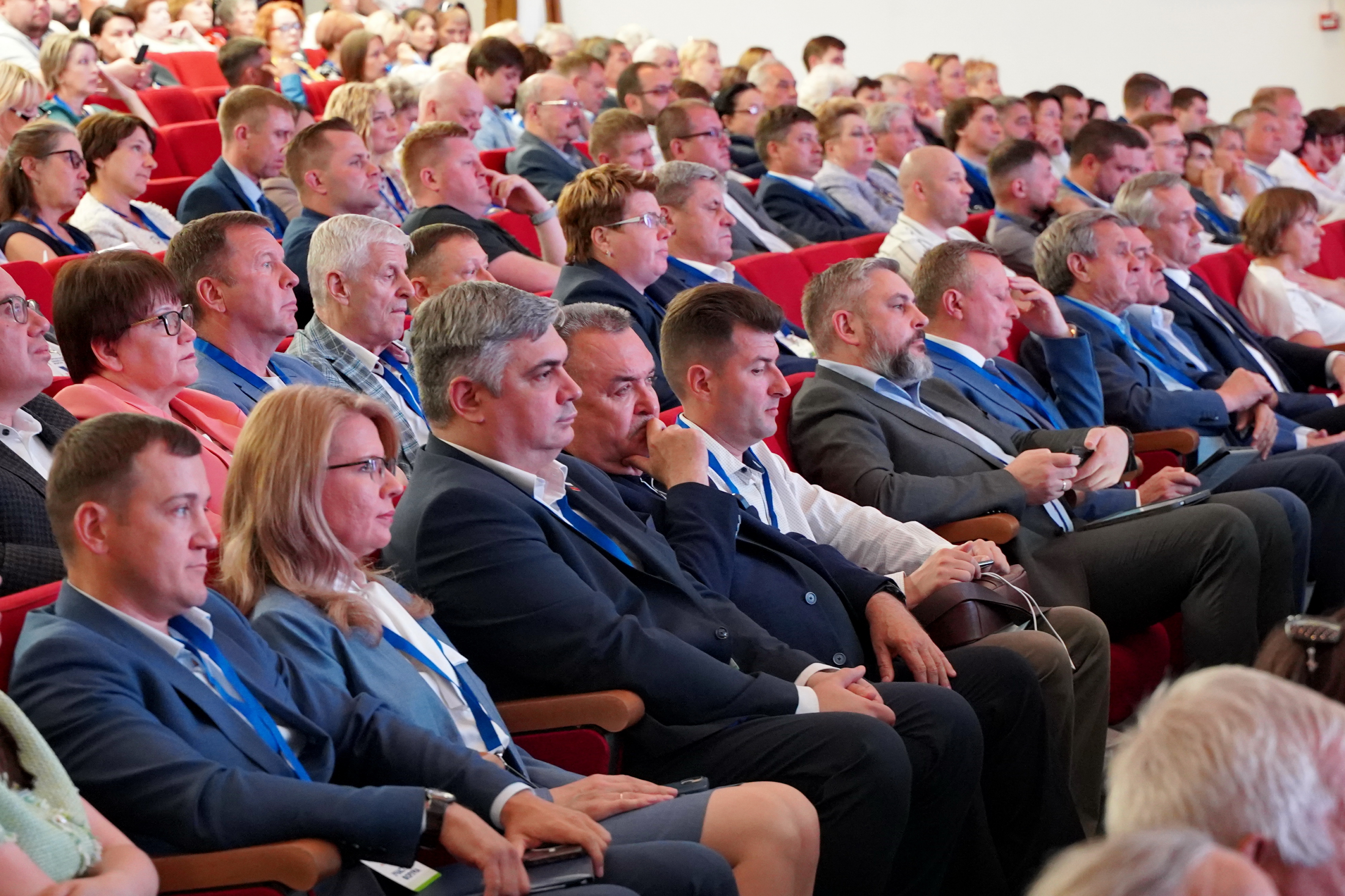 Новосибирское отделение российского. Политики Новосибирска. Партия к политике к социуму. Картинка секретари первичных отделений партий. 1 Форум секретарей первичных организаций сегодня в Рязани