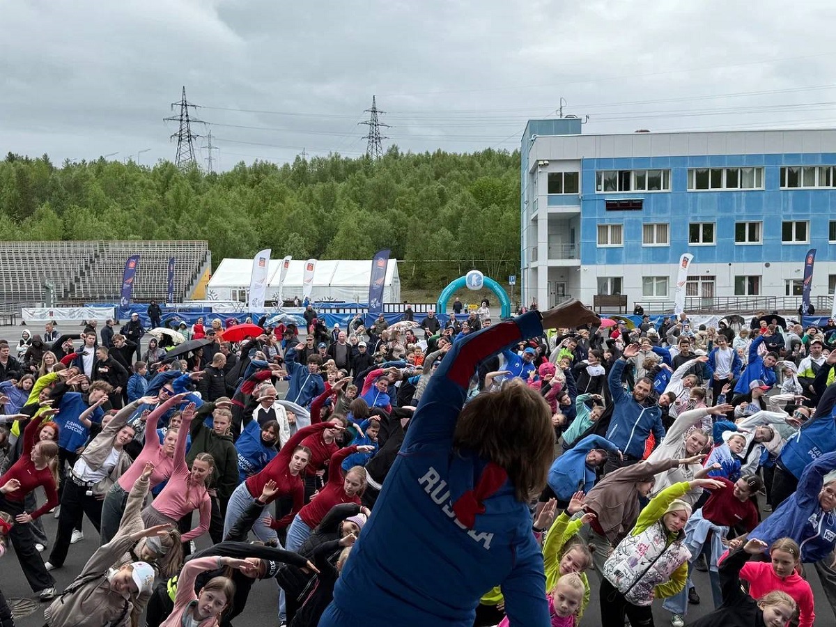 В областном центре на базе спортивного комплекса «Долина уюта» состоялся легкоатлетический пробег. Мероприятие в рамках марафона «Сила России» посвящено Дню России