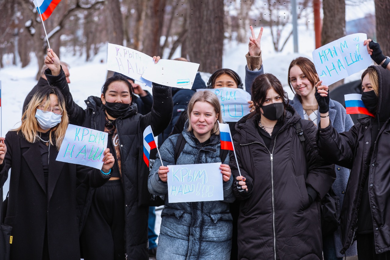 Действия президента. Митинг за Путина. Политическая Россия. Фото в поддержку Путина. Весь мир за Путина- митинги.