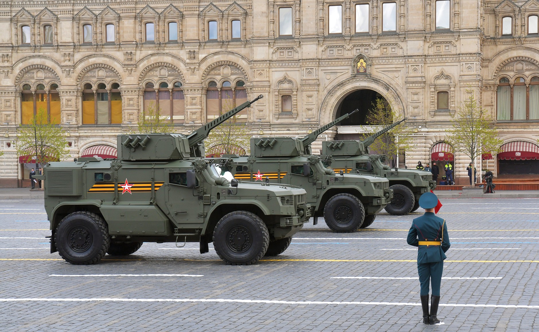 военная техника на параде в москве