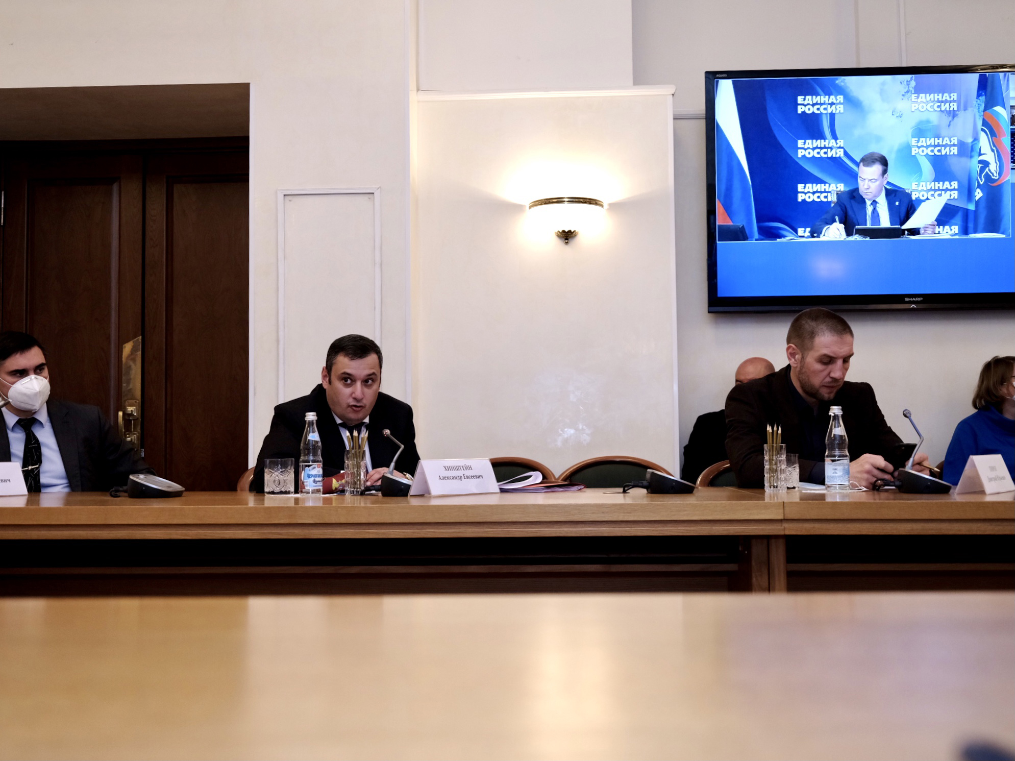 Дмитрий Медведев провел совещание по итогам обсуждений поправок «Единой России» ко второму чтению проекта федерального бюджета на 2022 – 2024 годы. Фото: er-duma.ru