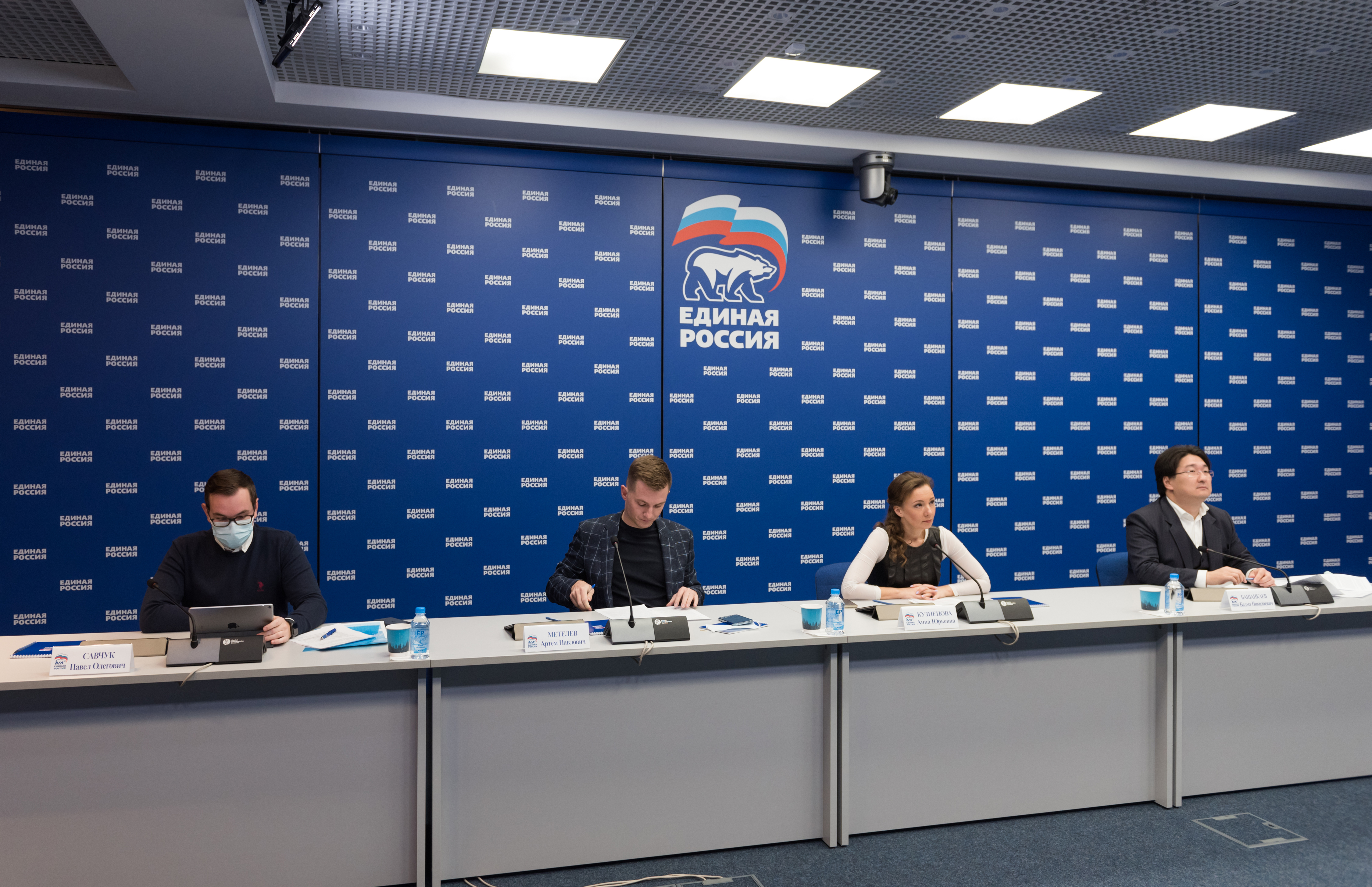 Обсуждение поправок «Единой России» ко 2 чтению бюджета: социальная и молодежная политика, поддержка гражданского общества