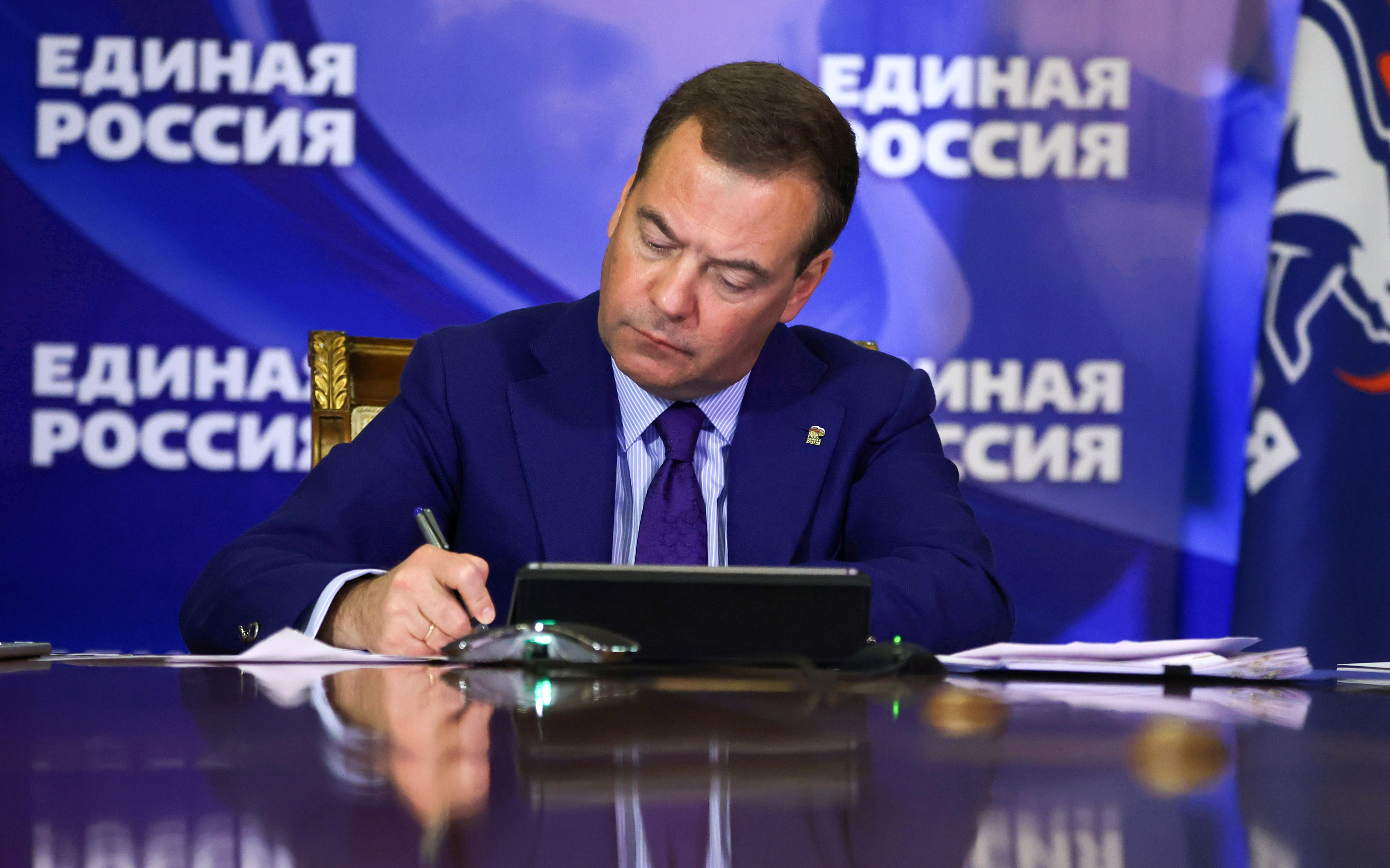 Дмитрий Медведев провел совещание по итогам обсуждений поправок «Единой России» ко второму чтению проекта федерального бюджета на 2022 – 2024 годы. Фото: Екатерина Штукина/РИА Новости