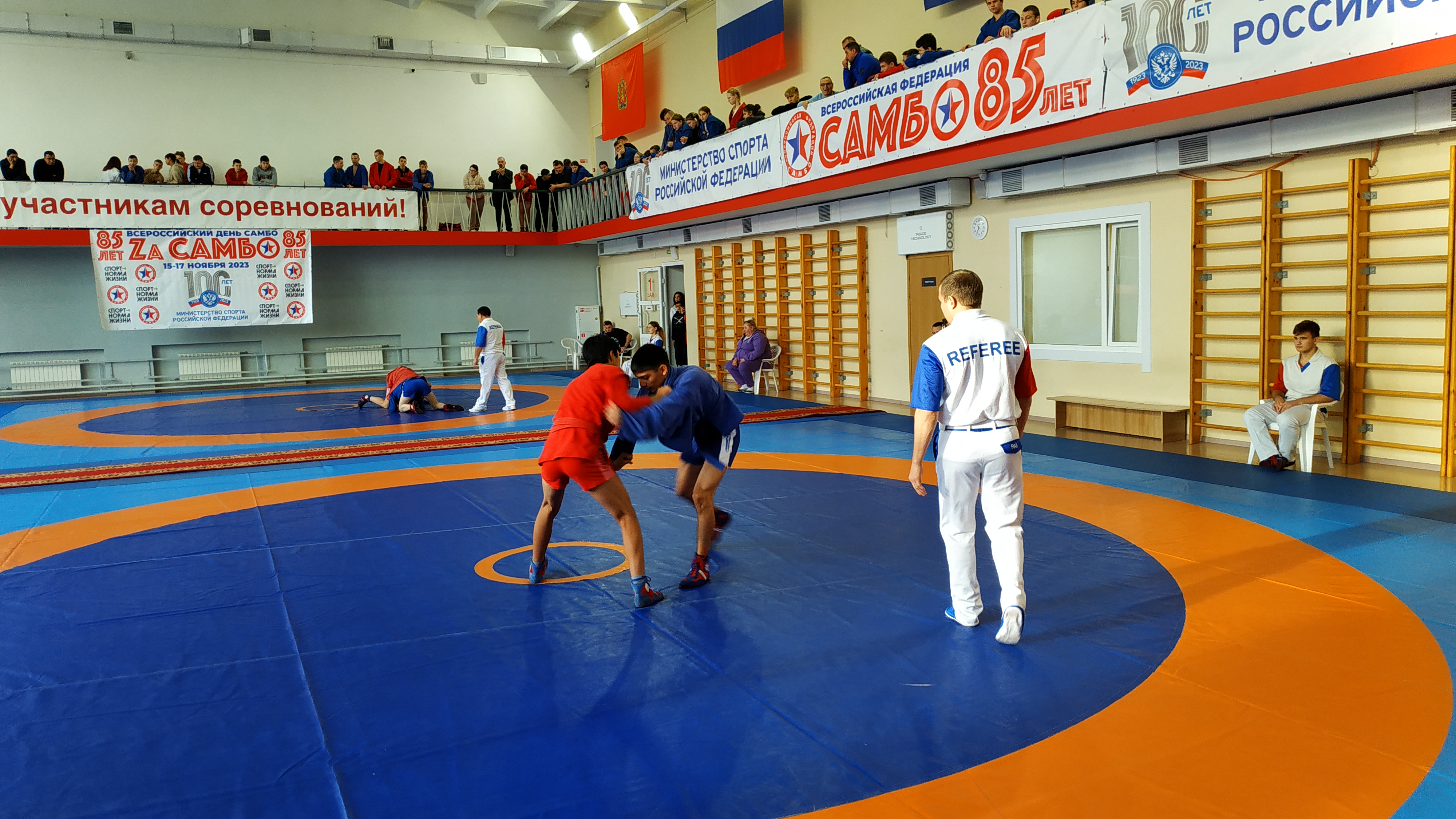 В Красноярске состоялся турнир во Всероссийский день самбо 16 ноября