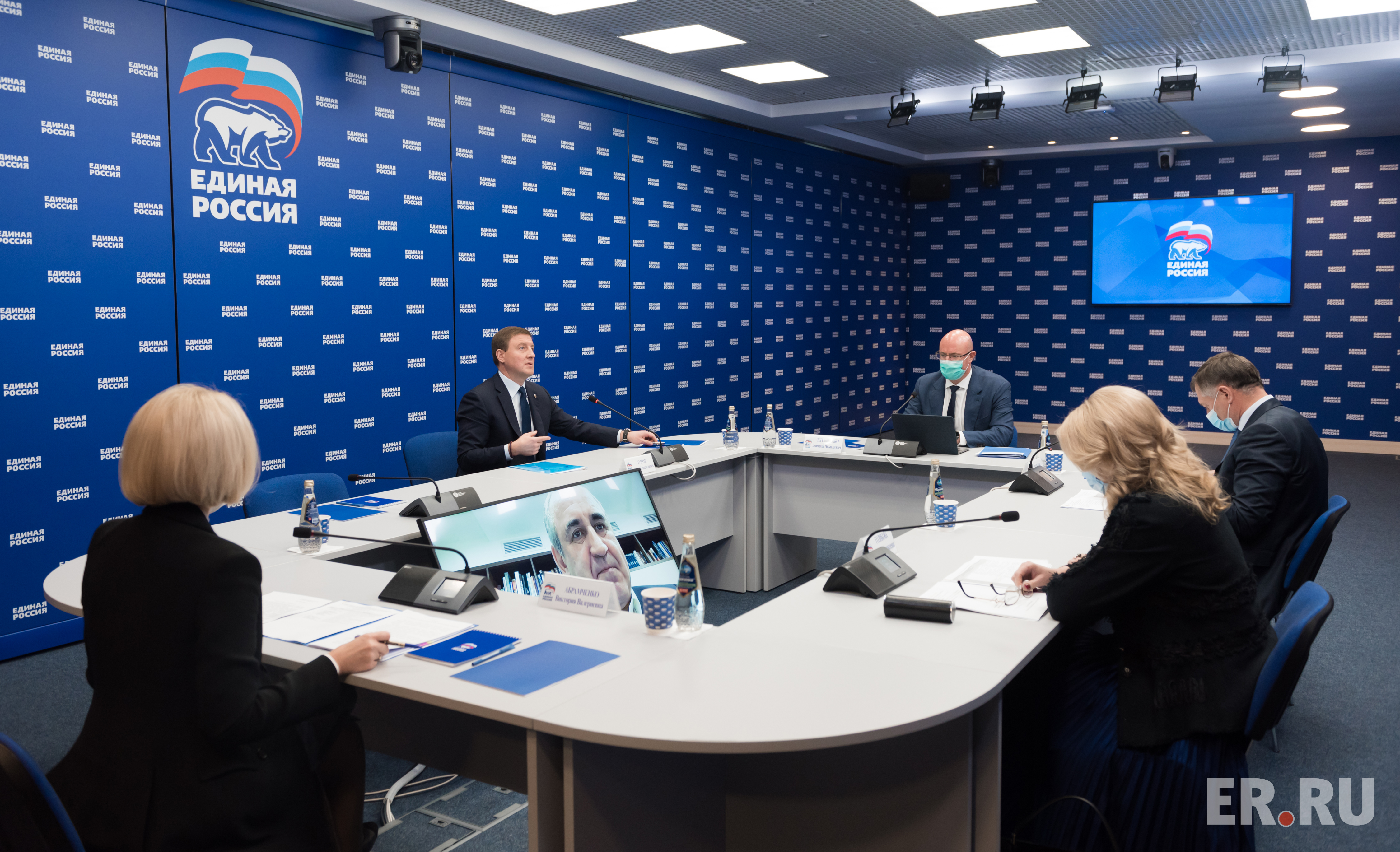 Совещание с представителями Правительства РФ «О социальных приоритетах проекта федерального бюджета на 2021 год и на плановый период 2022 и 2023 годов»