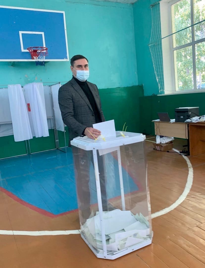 Дмитрий Хубезов принял участие в выборах губернатора Рязанской области