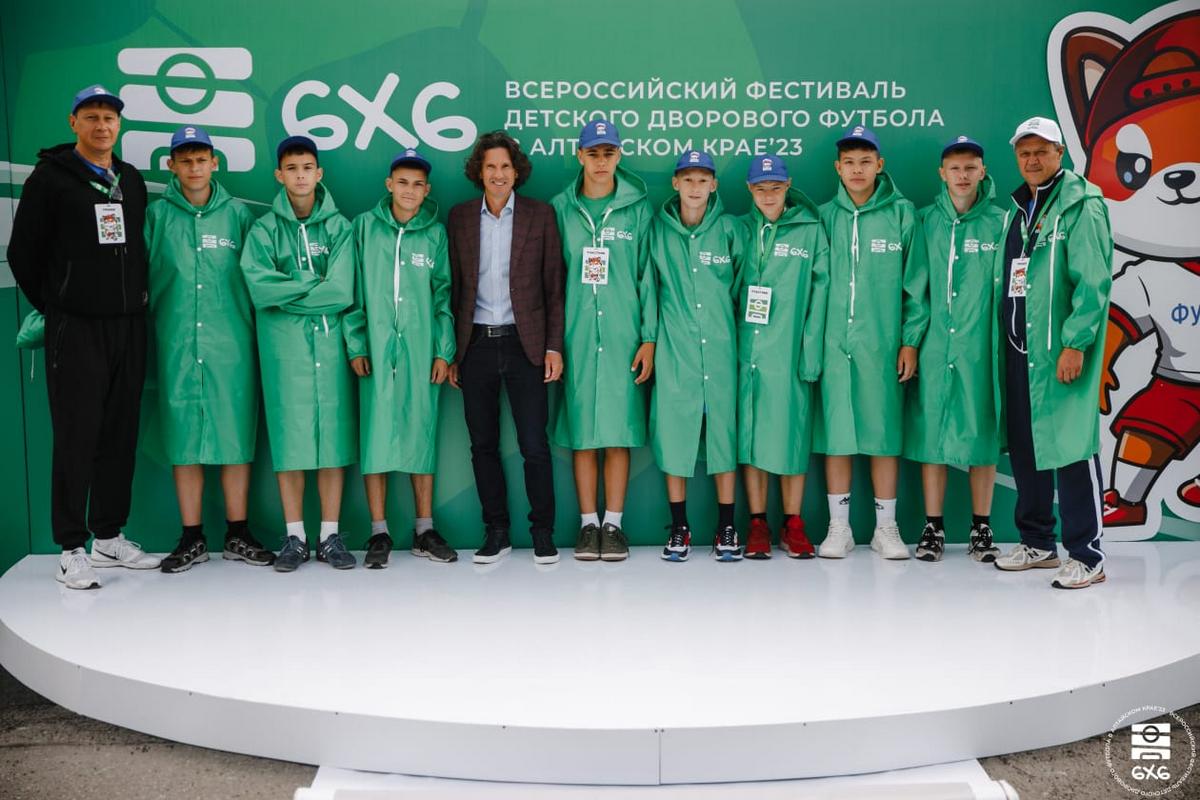 Единая Россия» поддержала детскую команду дворового футбола «Звезда» из  Иркутска