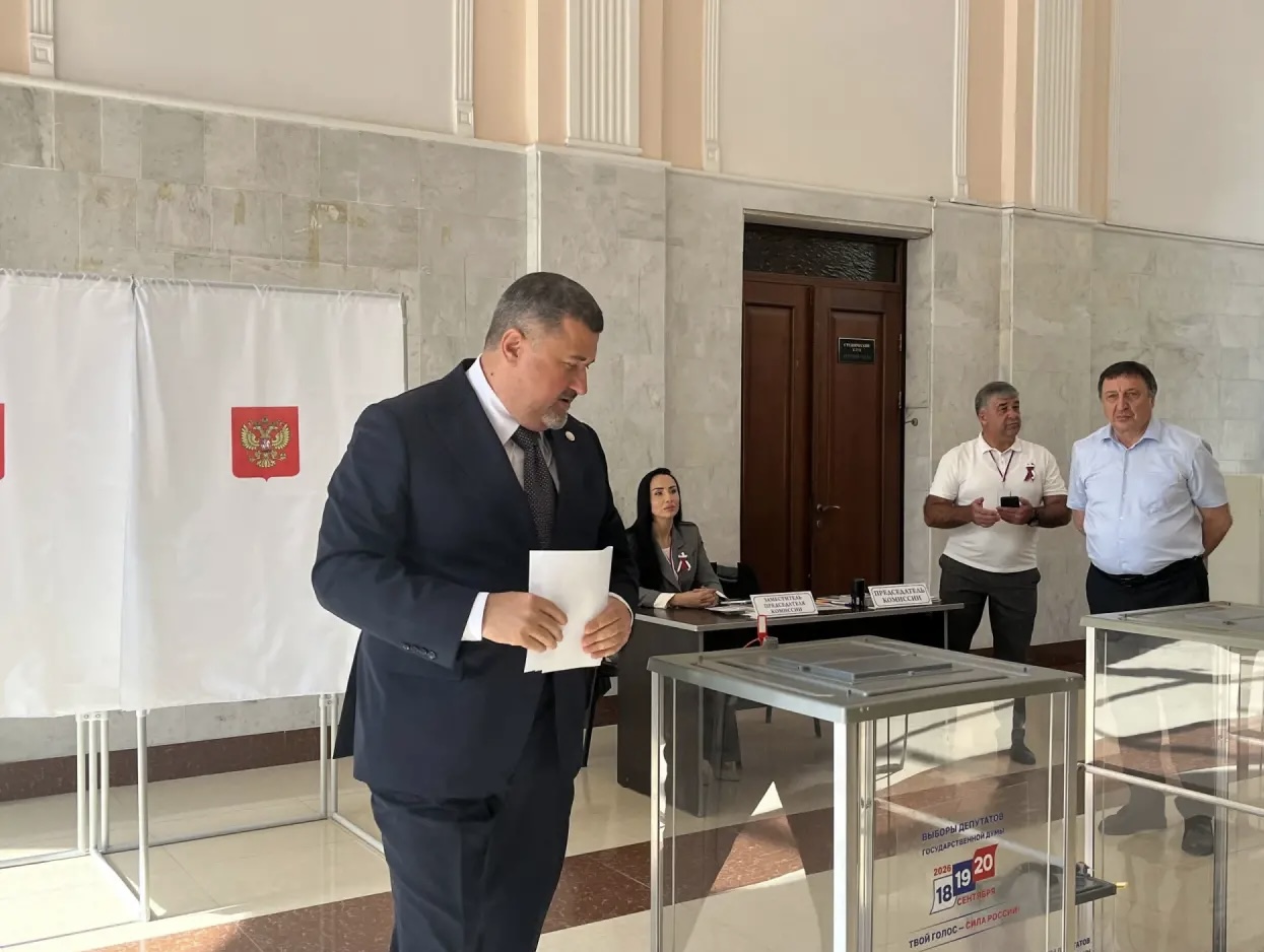 Врио Главы Дагестана Федор Щукин принял участие в выборах депутатов в Государственную Думу и Народное Собрание Дагестана на избирательном участке №1105