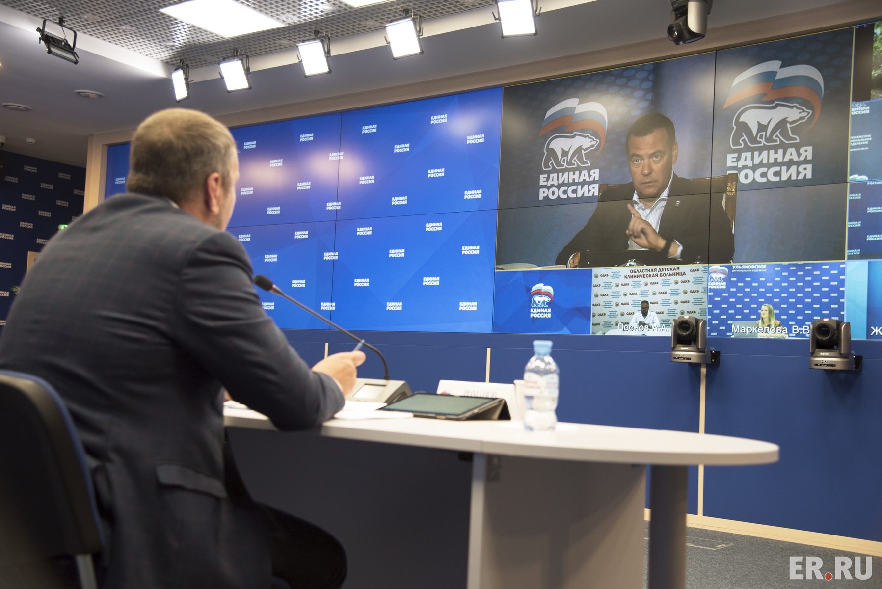  Дмитрий Медведев провел онлайн-встречу с участниками кадрового конкурса партии «ПолитСтартап»
