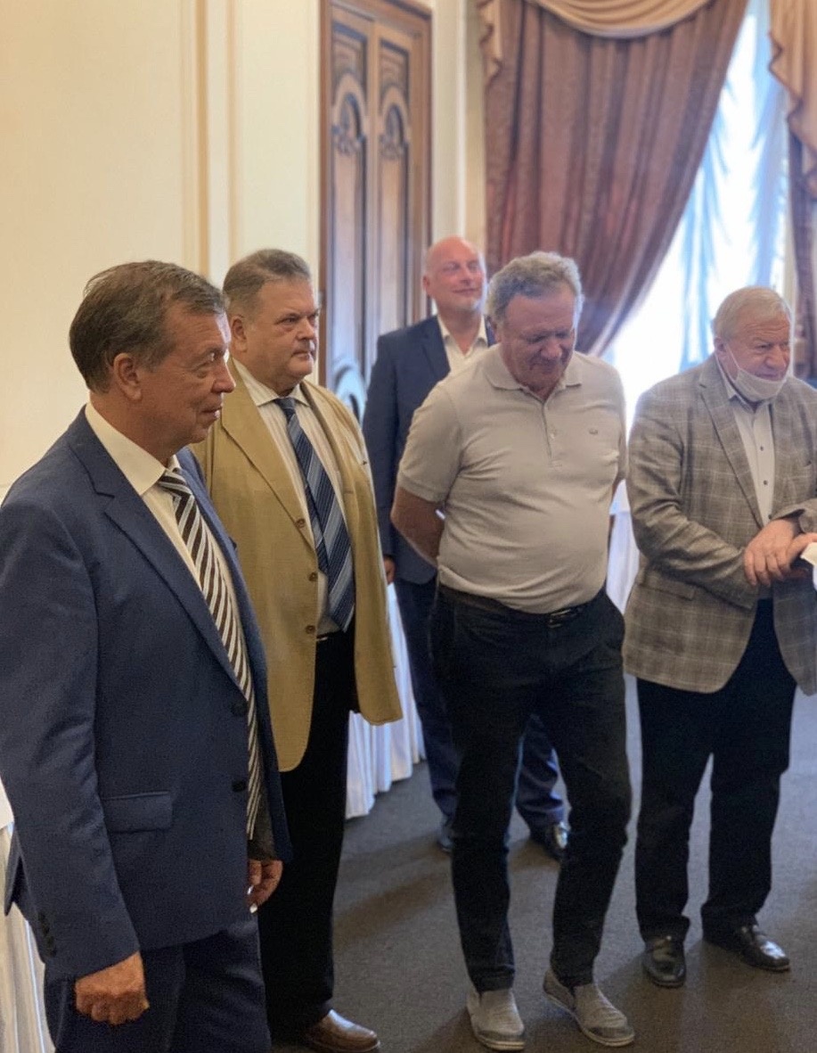  Владимир Катенев провел встречу с предпринимателями Санкт-Петербурга