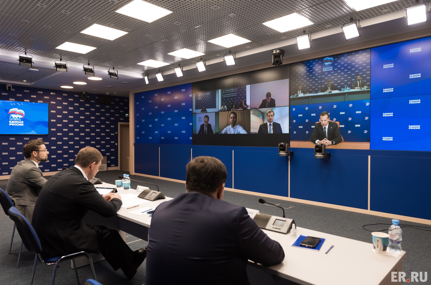 Дмитрий Медведев провел совещание по вопросам развития жилищного строительства и повышения доступности жилья