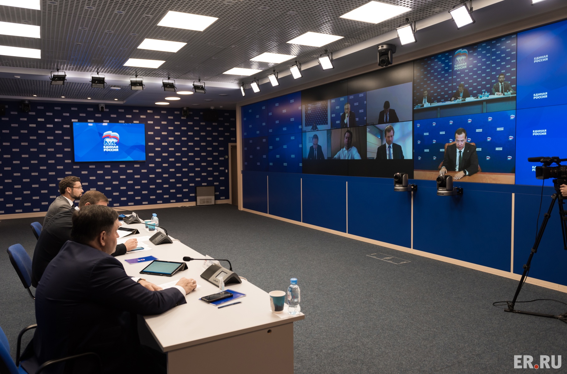 Дмитрий Медведев провел совещание по вопросам развития жилищного строительства и повышения доступности жилья