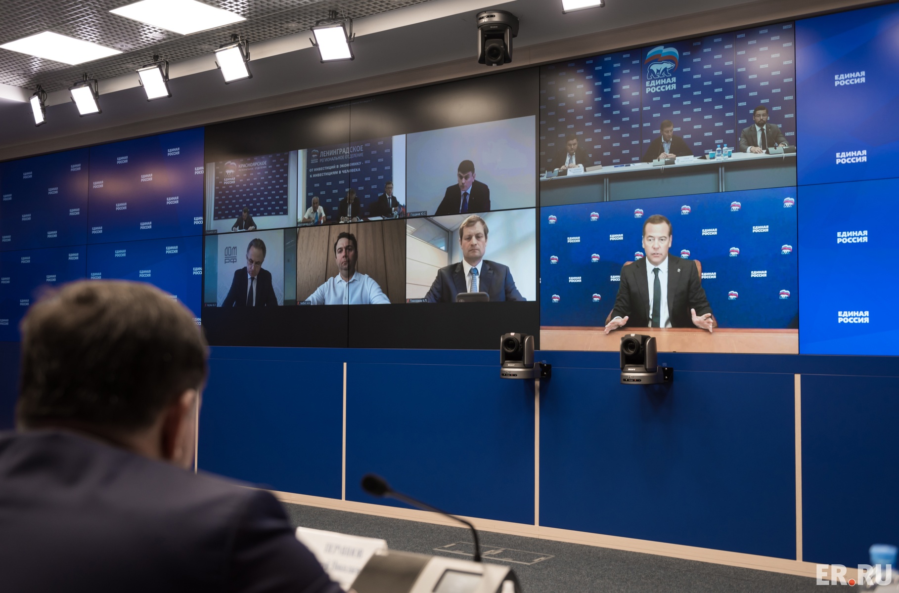 Дмитрий Медведев провел совещание по вопросам развития жилищного строительства и повышения доступности жилья