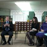 Медведев: В стандарты новых детских садов должны включаться бассейны и спортзалы