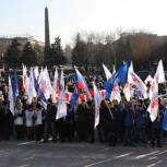 В Волгограде состоялся митинг сторонников Путина