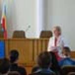 В сохранении гражданского мира большая роль у образования