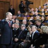 Политики и эксперты: Путин стремится быть услышанным и понятым