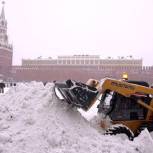 Социологи: Число москвичей и петербуржцев, довольных уборкой снега, стало больше 