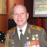 Курс Владимира Путина дает военным уверенность в завтрашнем дне.