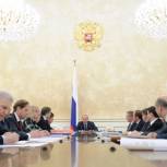 Путин: Реализация программных статей начнется в мае