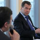 Медведев: Нельзя лишать свободы осужденных за мошенничество впервые и возместивших ущерб