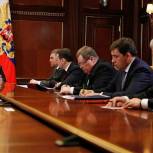  Медведев: Законы о партиях и прямых выборах губернаторов должны заработать в кратчайшие сроки