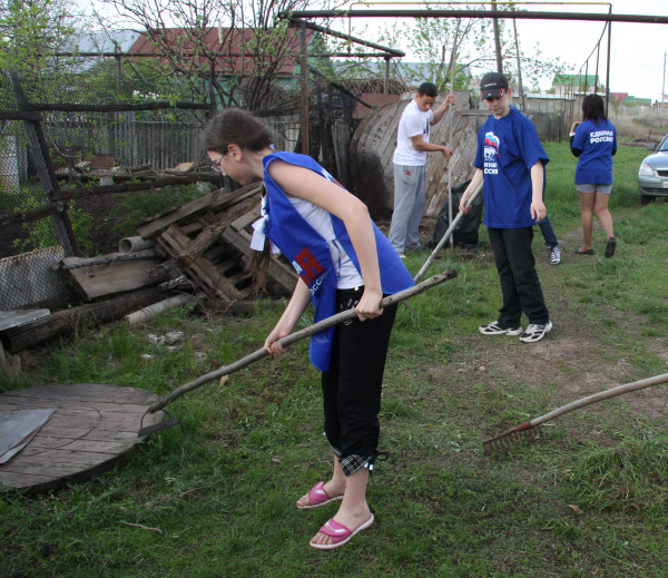 Логотип тимуровского отряда. Тимуровцы дома. Тимуровцы дома. Тимуровцы дома. Тимуровцы добывают кумыс карикатура.