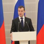 Медведев наградил Третьяка орденом "За заслуги перед Отечеством" третьей степени