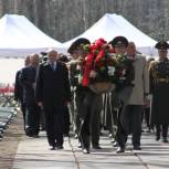 На Синявинских высотах открыли памятную плиту воинам-татарстанцам