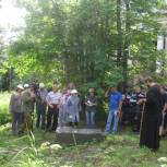 В Данилове благоустраивают мемориалы участников войны 1812 года