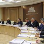 Медведев ждет от Минобрнауки предложений о реорганизации слабых вузов