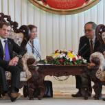 Медведев прибыл с официальным визитом в Лаос