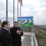 Медведева впечатлили сроки и объемы строительства АЭС в Воронежской области