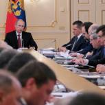 Путин: Программу по развитию Дальнего Востока надо принять не позже первого квартала 2013 года